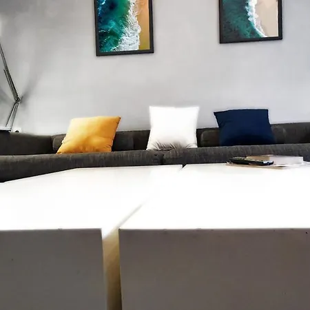 Apartamento Del Mar Apartment *